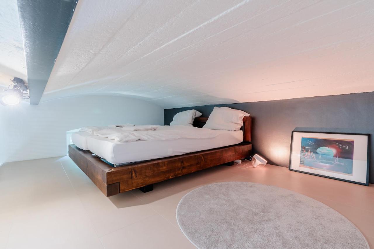 Homebydoni - Kueche I Terrasse I 500 Mbits Wifi I Design Loft Nahe Rmcc & Staatstheater Wiesbaden Bagian luar foto