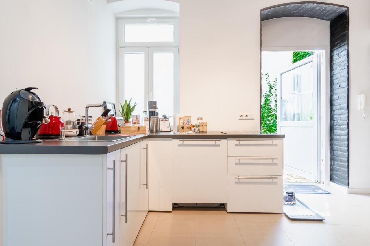 Homebydoni - Kueche I Terrasse I 500 Mbits Wifi I Design Loft Nahe Rmcc & Staatstheater Wiesbaden Bagian luar foto
