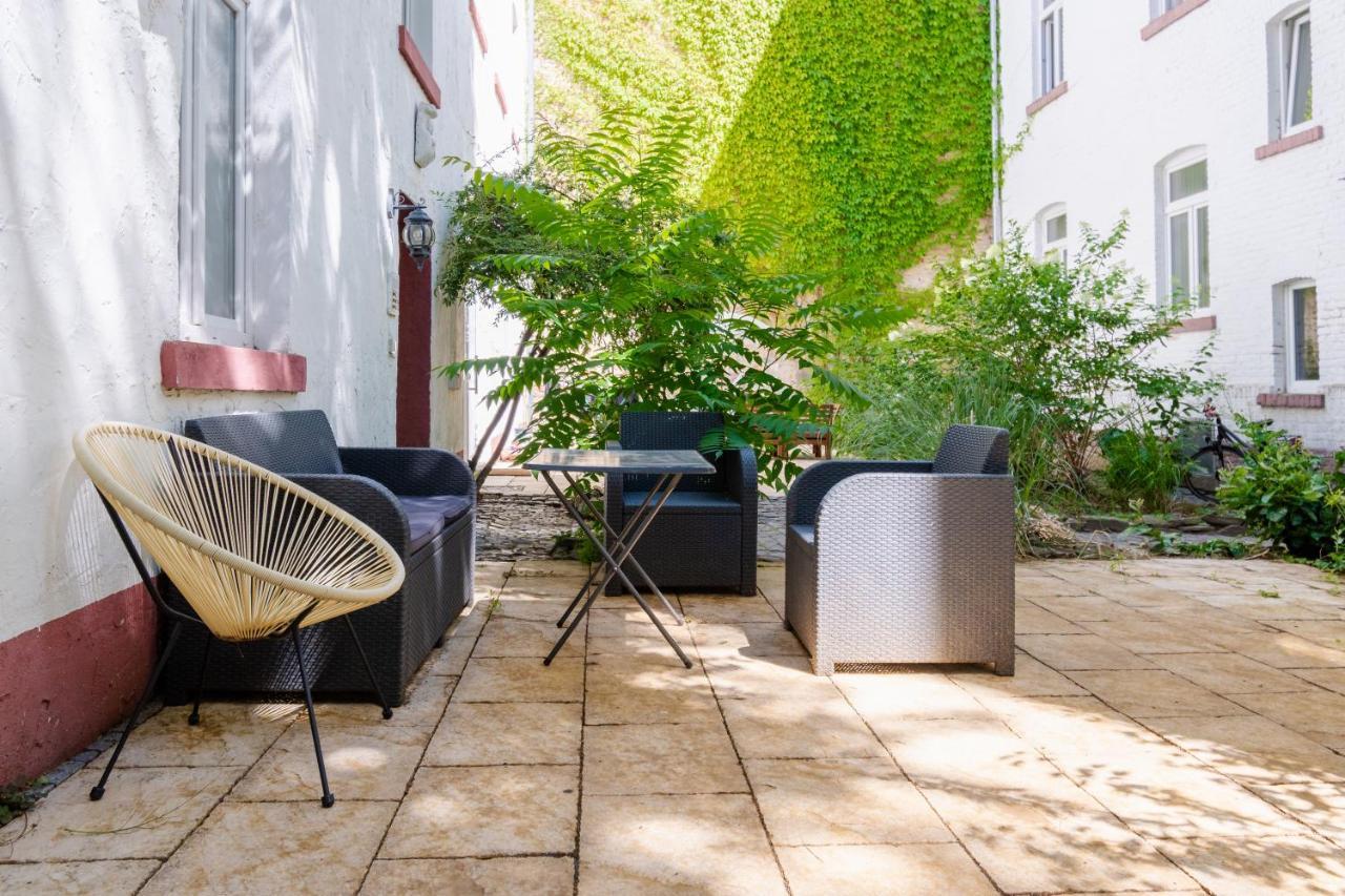 Homebydoni - Kueche I Terrasse I 500 Mbits Wifi I Design Loft Nahe Rmcc & Staatstheater Wiesbaden Bagian luar foto